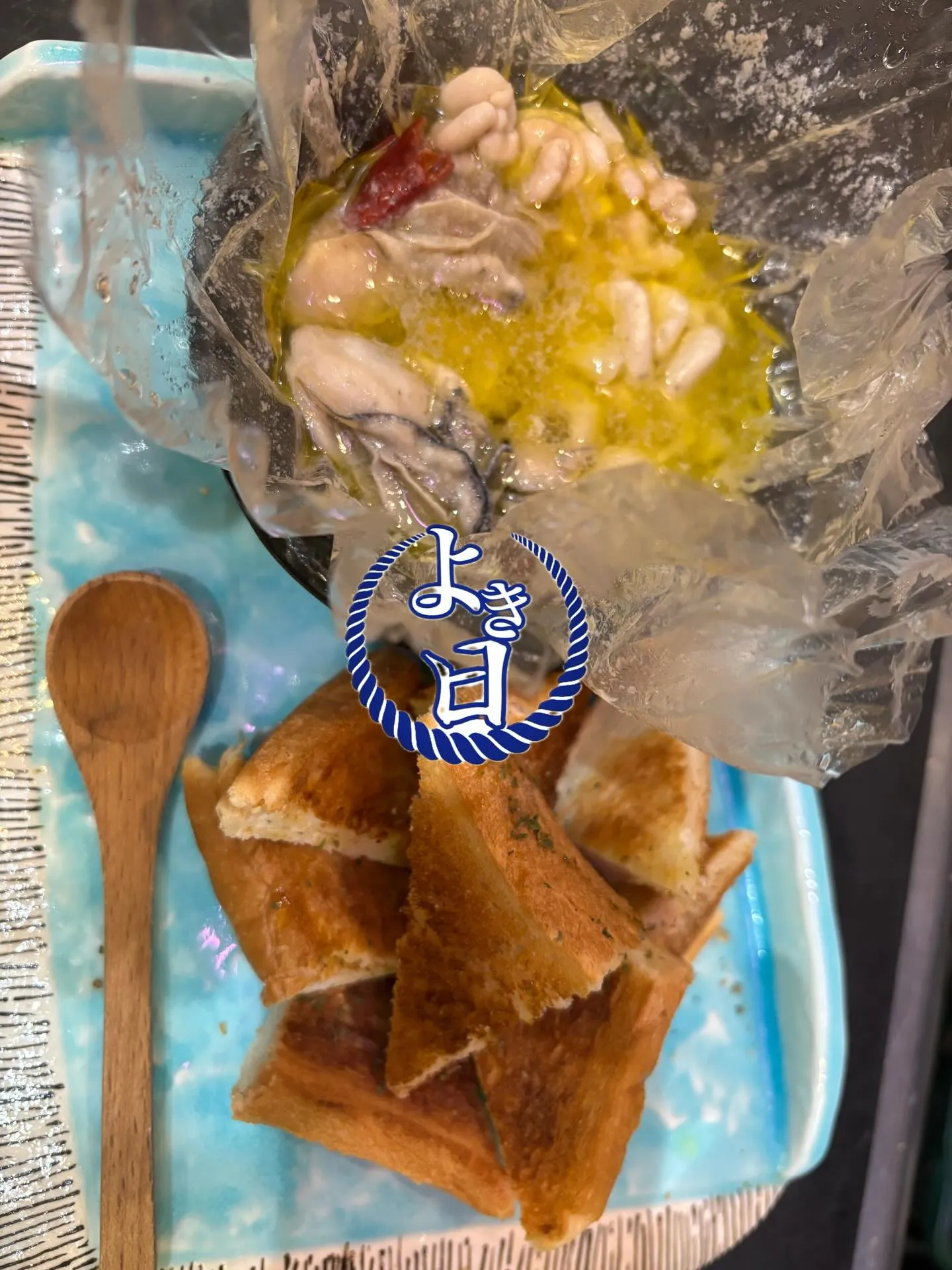 牡蠣と白子のアヒージョ